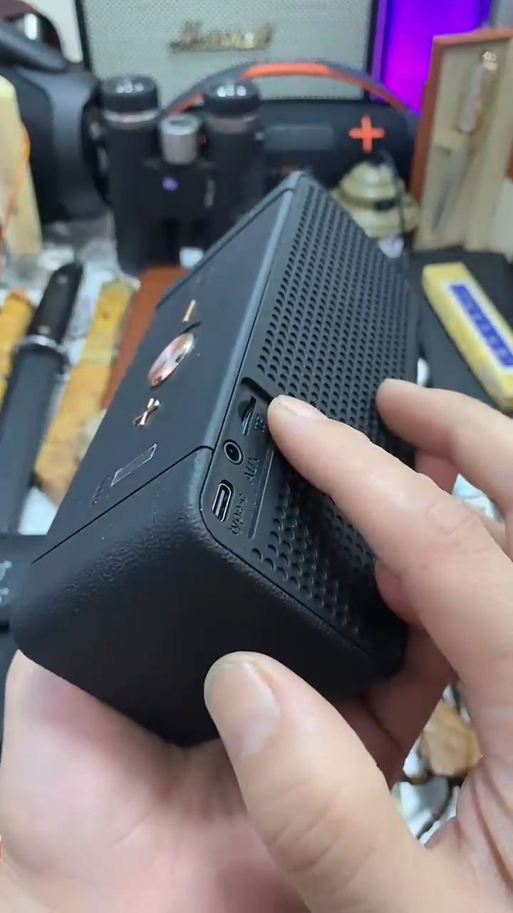 瓷片闪购商品 如图所示