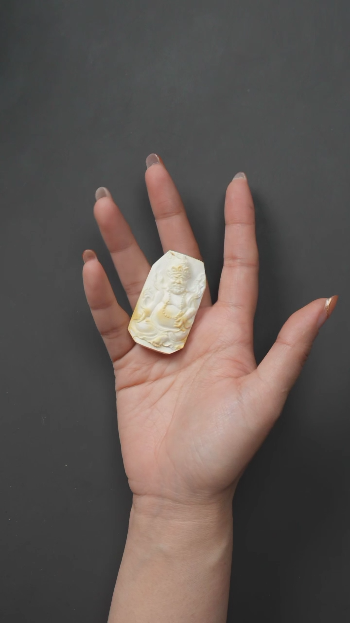 【闪购商品】蜜蜡裸石未镶嵌680105-07