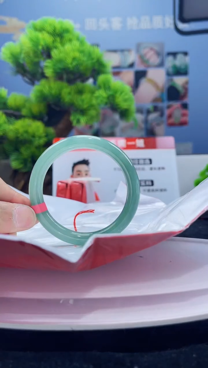 翡翠未镶嵌手镯手镯2