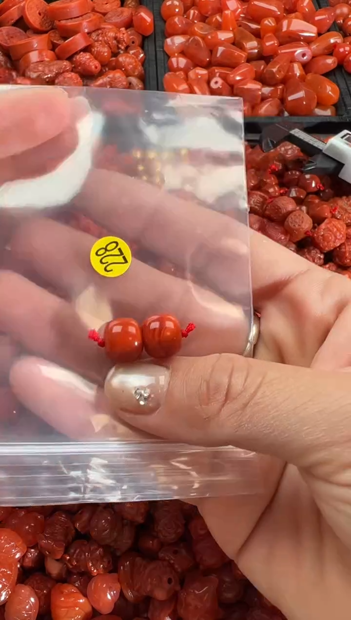 【闪购商品】南红玛瑙颈饰未镶嵌1