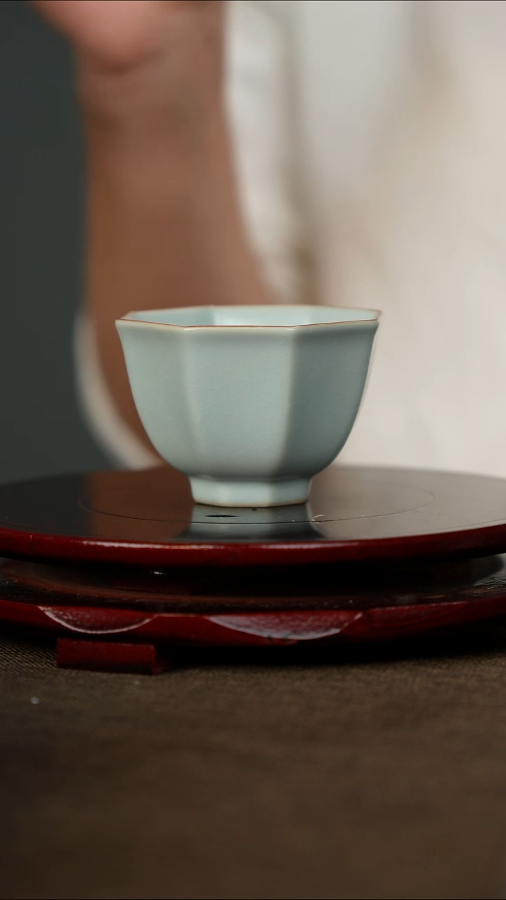 微微瑕 八方杯 无底款