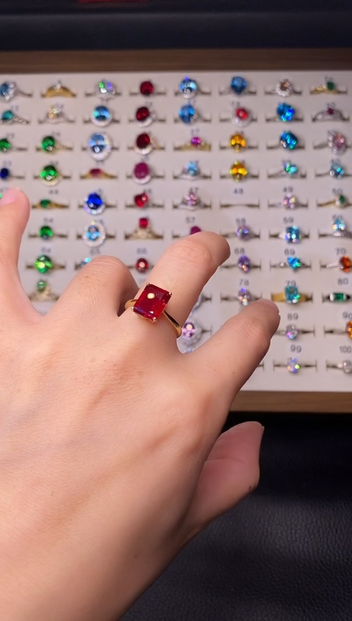 5克拉红宝石（处理）欧美风戒指