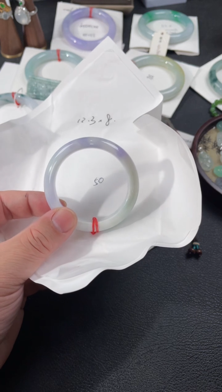 【闪购商品】翡翠手镯未镶嵌50正圈