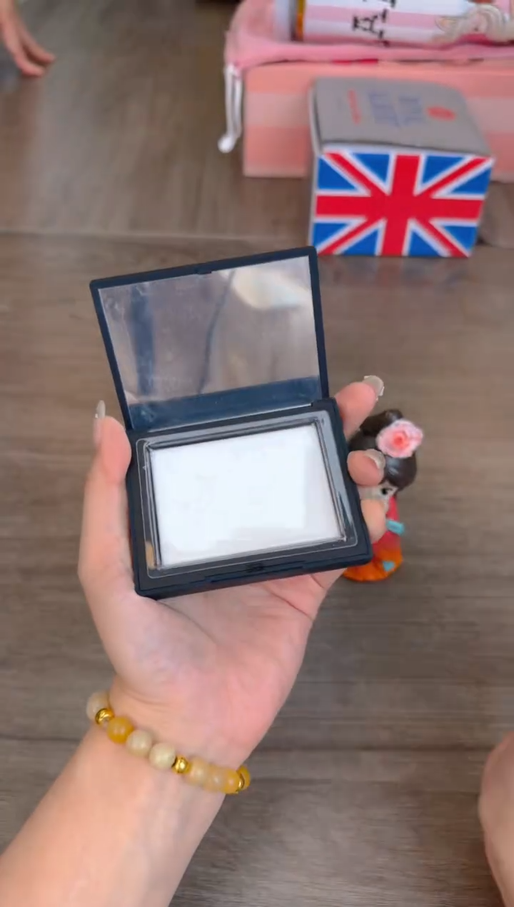 瓷片新号开播漏不停@@CQ788