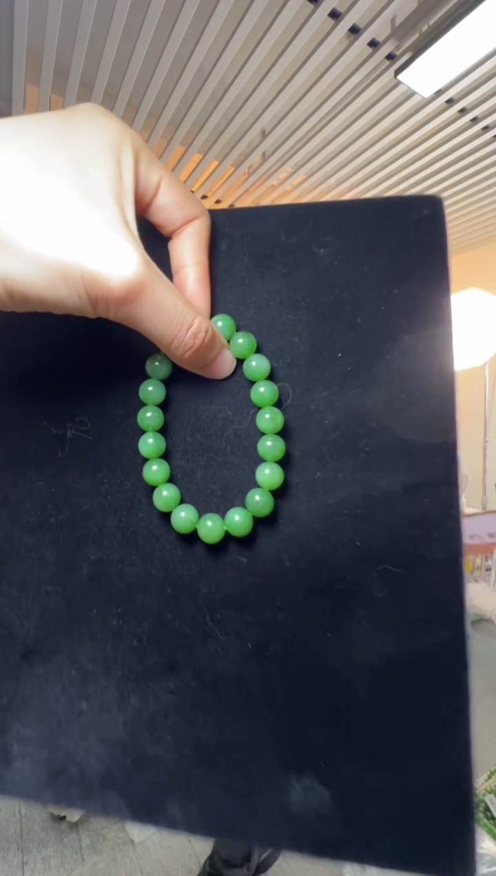 手串未镶嵌和田玉9.5-10mm碧玉阳绿圆珠单圈手串