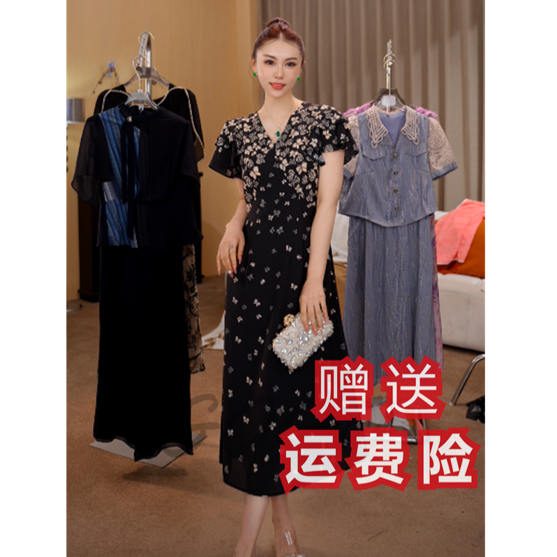 黑蝴蝶G6721新款2025夏季高级感轻奢气质女装v领碎花连衣裙
