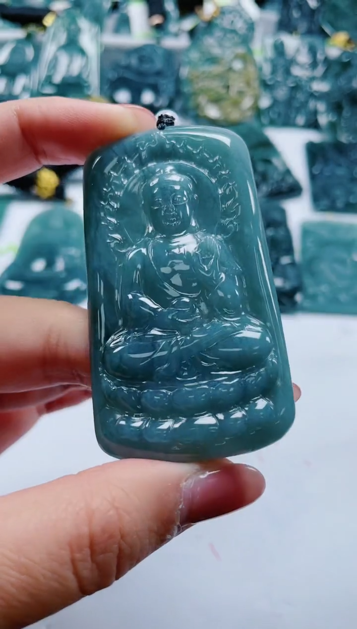 【闪购商品】翡翠颈饰未镶嵌