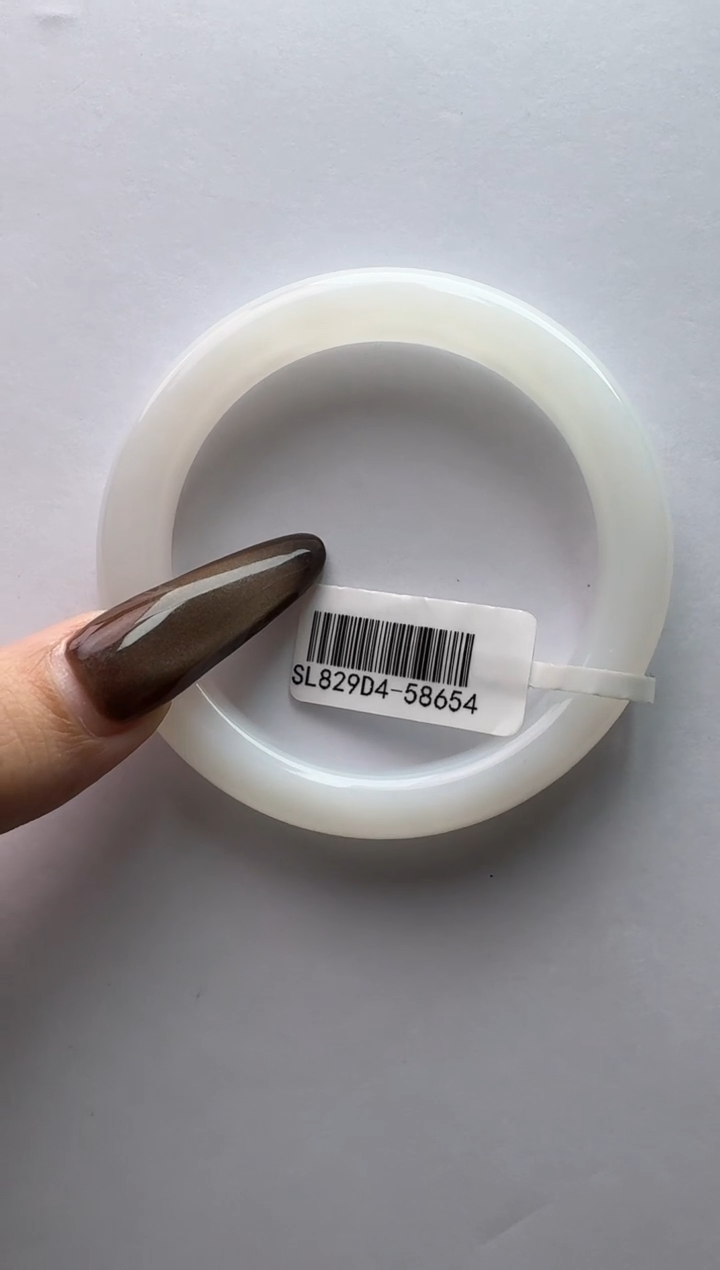 未镶嵌手镯和田玉54