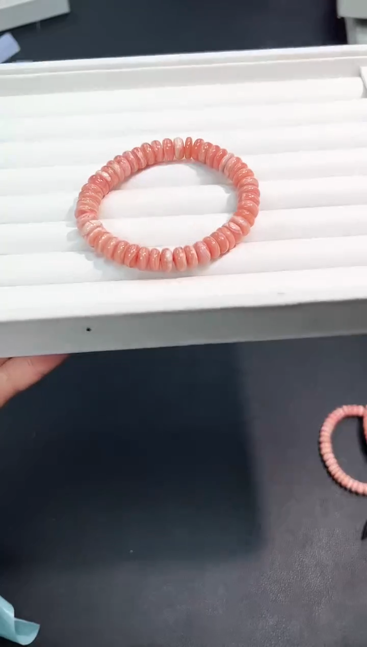 【闪购商品】菱锰矿（红纹石）手串未镶嵌42g多样性发其一/1条