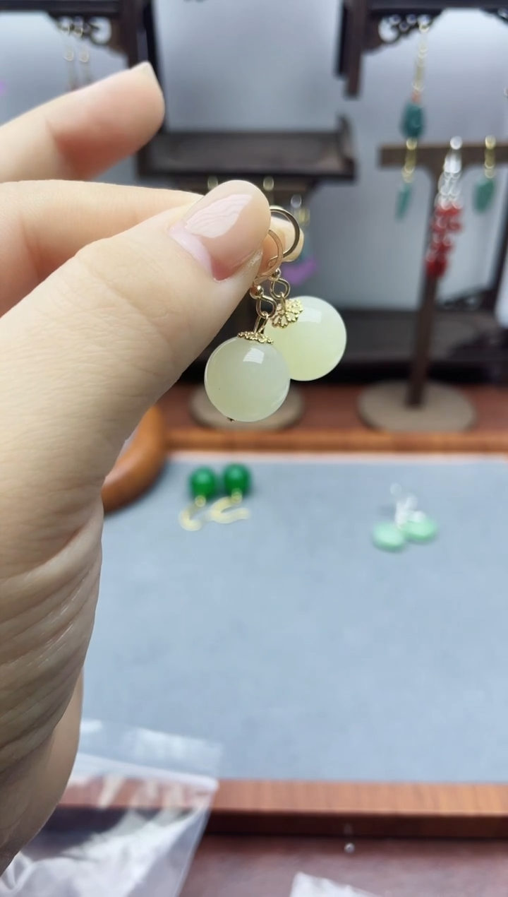 未镶嵌和田玉耳饰812000