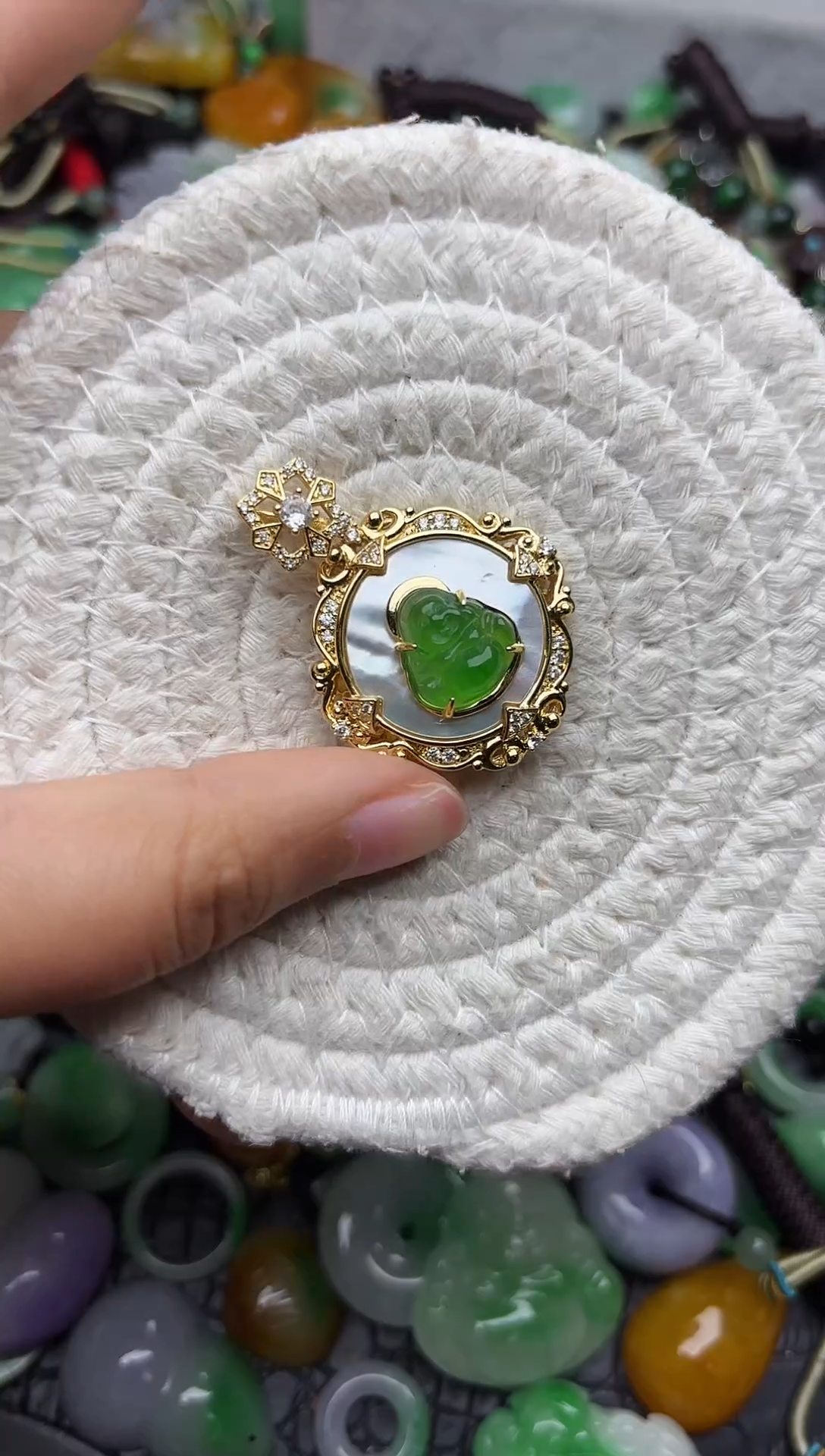 颈饰未镶嵌翡翠缅甸翡翠吊坠