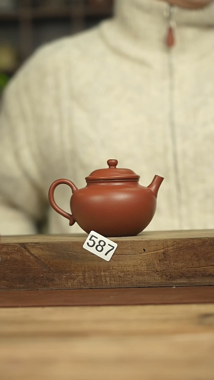 设计师手作款 紫砂小茶壶