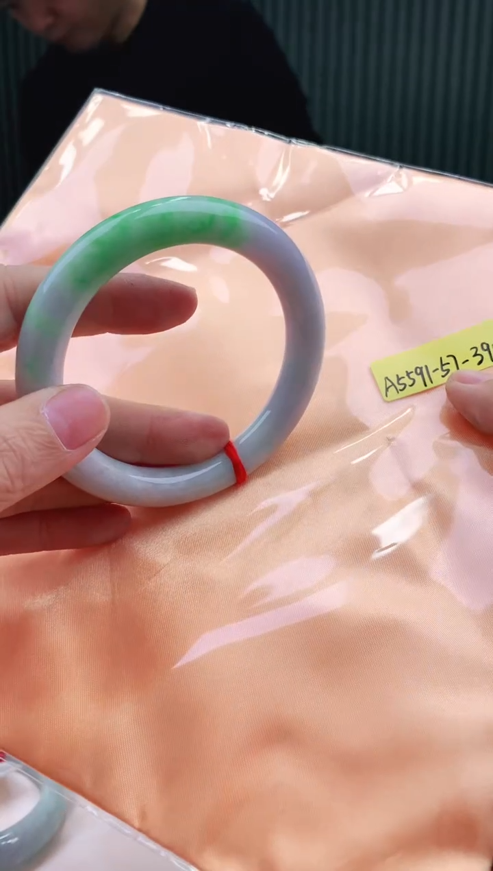 未镶嵌手镯翡翠57