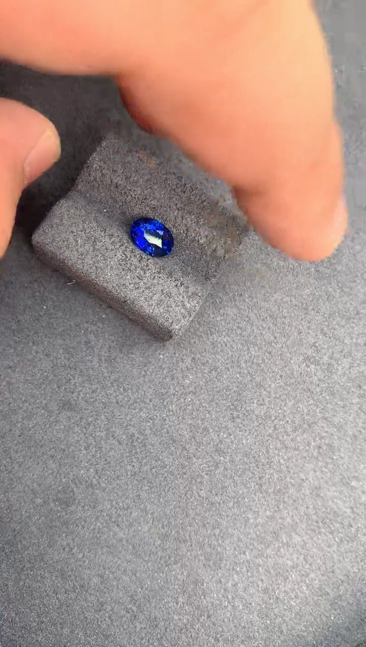【闪购商品】蓝宝石裸石未镶嵌1.3ct皇家蓝