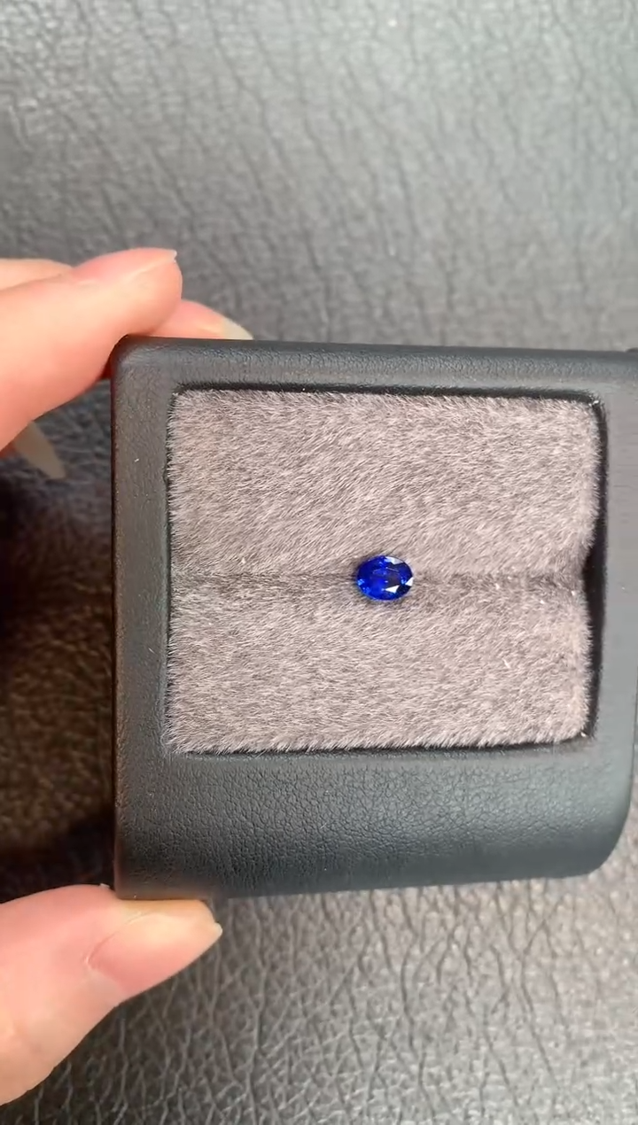 【闪购商品】蓝宝石裸石未镶嵌0.90ct