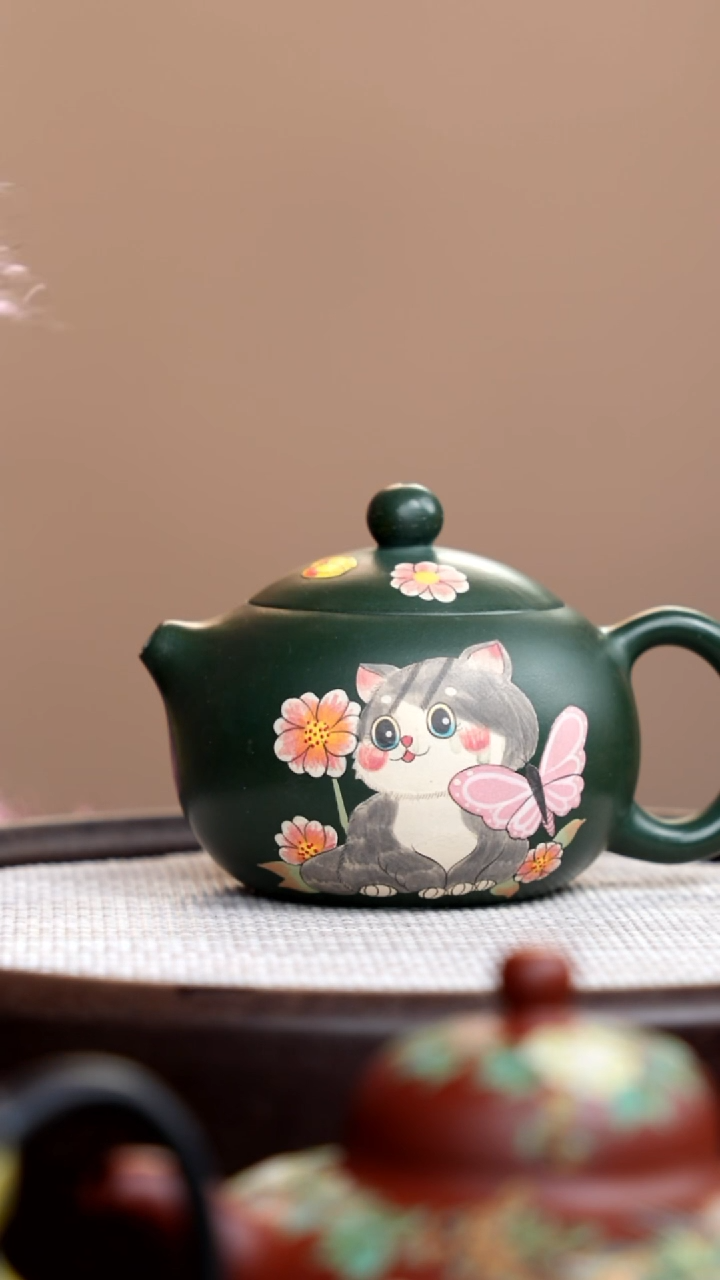 茶壶紫砂民国绿西施泥绘灰猫