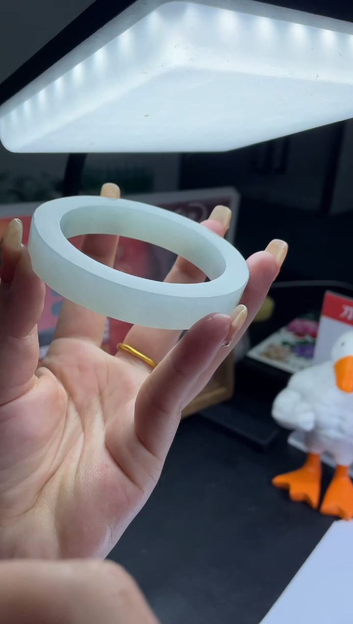 【闪购商品】定制翡翠手镯未镶嵌DDH85400