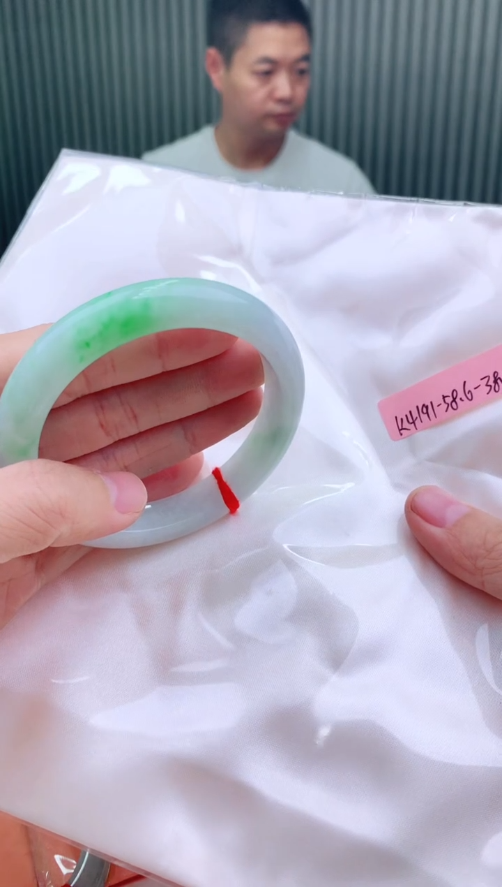未镶嵌手镯翡翠58