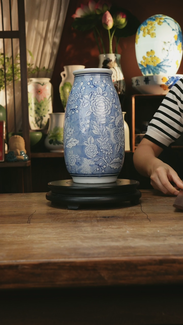 瓶景德镇设计师釉下手绘陶瓷花瓶