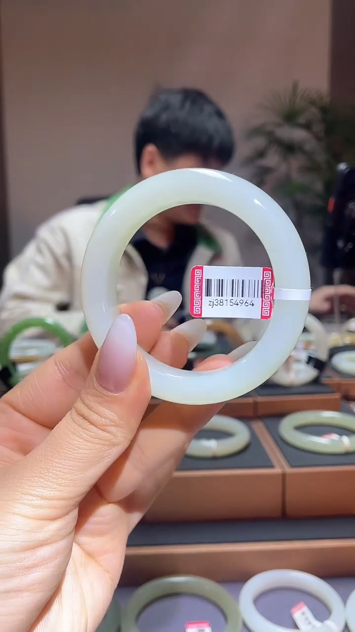 【闪购商品】和田玉手镯未镶嵌52山流水38154964