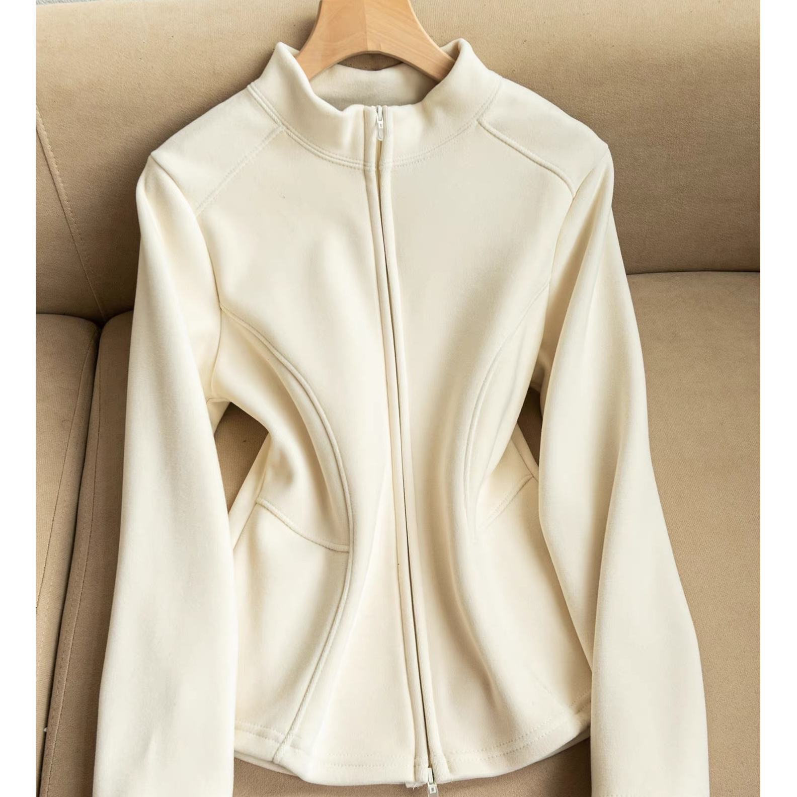 K3778 轻便保暖时尚修身百搭外套气质简约纯色上衣 Q757-25102904