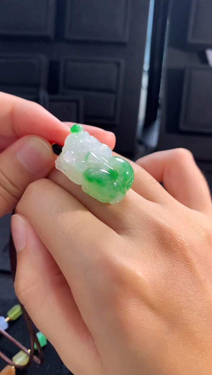 【闪购商品】翡翠颈饰未镶嵌吊坠