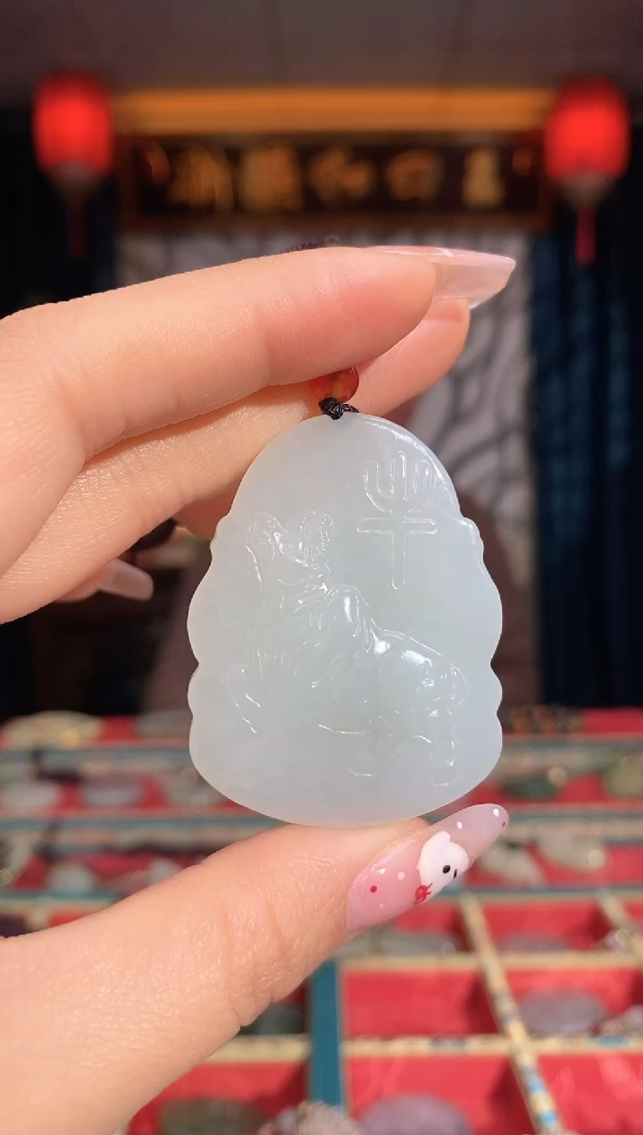 【闪购商品】和田玉颈饰未镶嵌牛