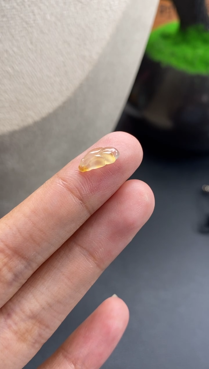 颈饰未镶嵌翡翠翡翠冰种裸石