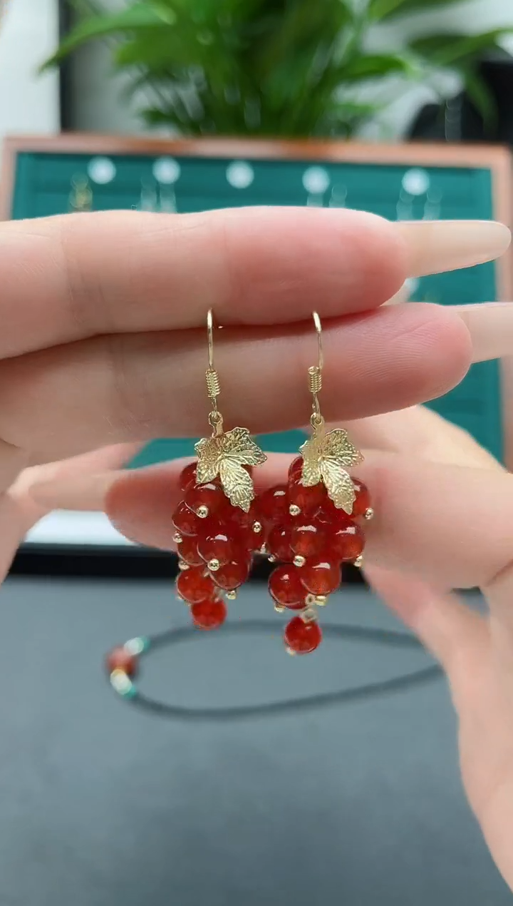 【闪购商品】南红玛瑙耳饰银S925镀金镶嵌3葡萄红