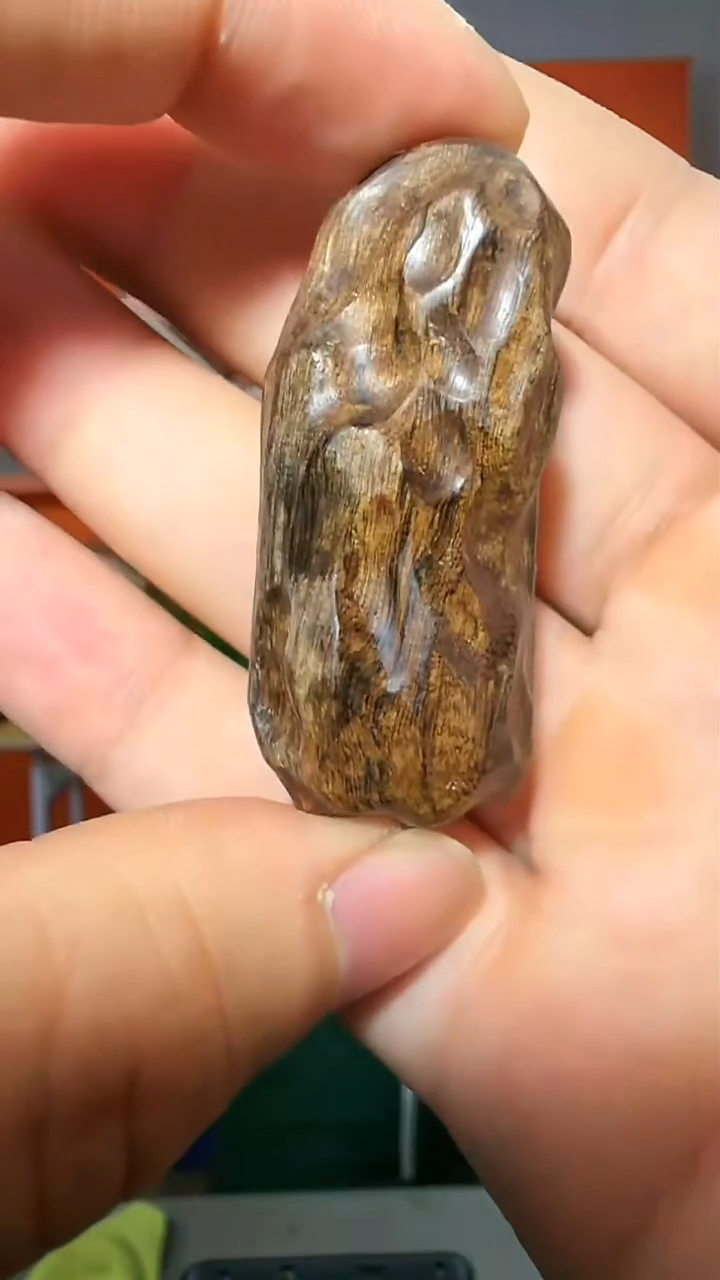 沉香吊坠17号红土太湖石12g多样性发一