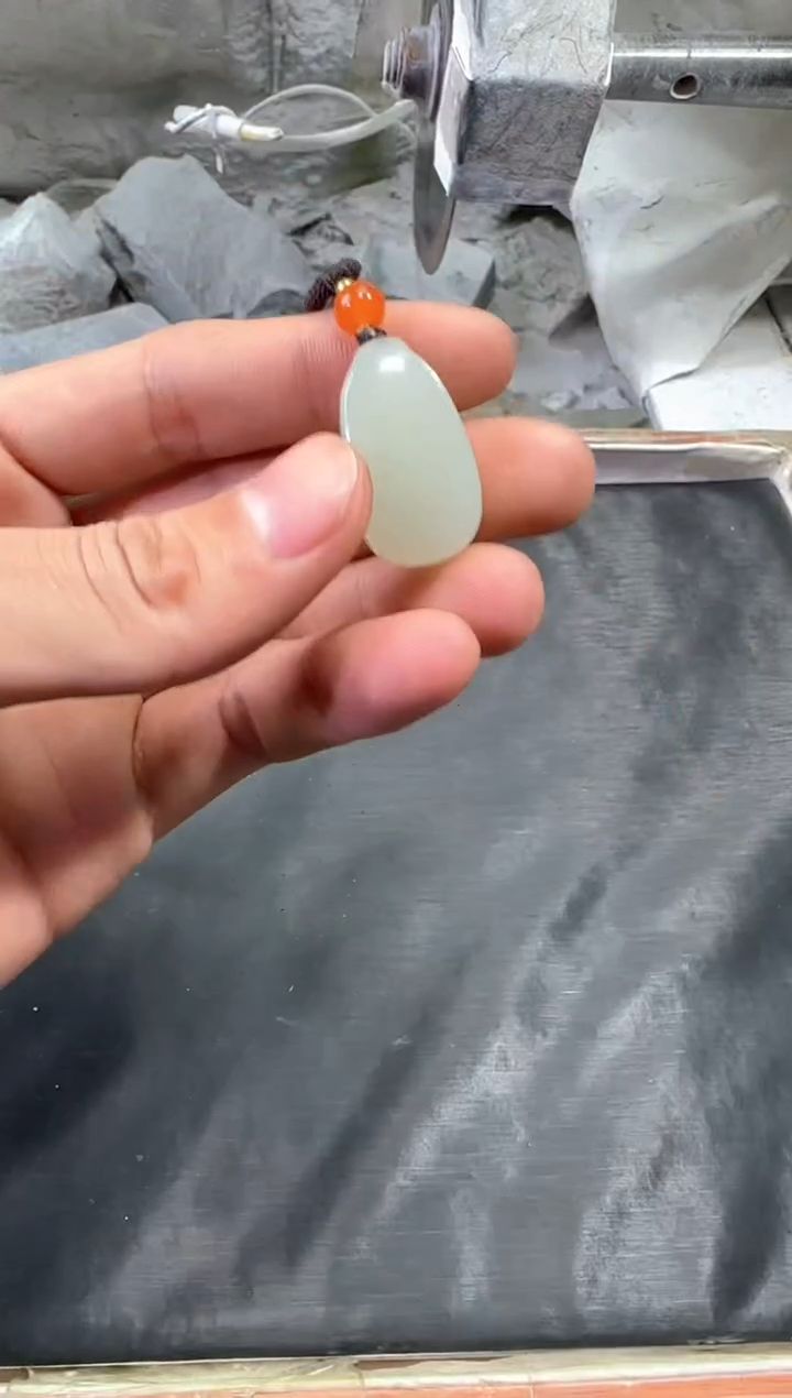 【闪购商品】和田玉颈饰未镶嵌无事牌