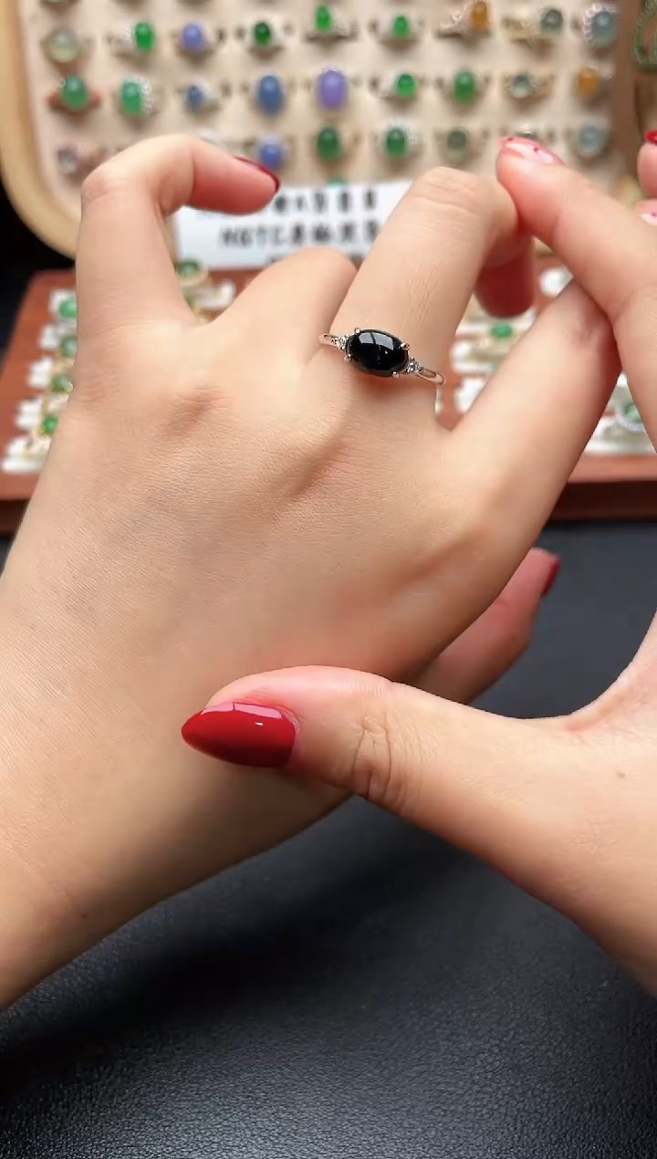 银S925镶嵌戒指翡翠一物一证一礼盒