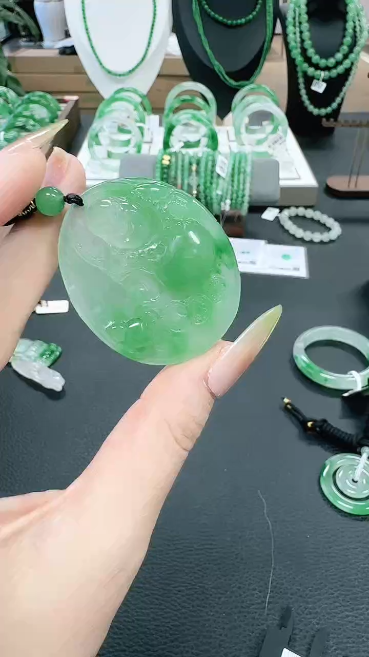 未镶嵌1石英质玉（非洲翠）/0493