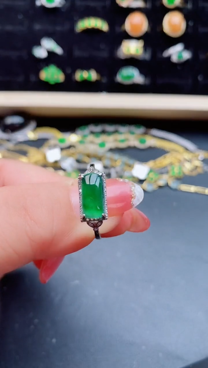 【闪购商品】翡翠戒指银S925镶嵌1212