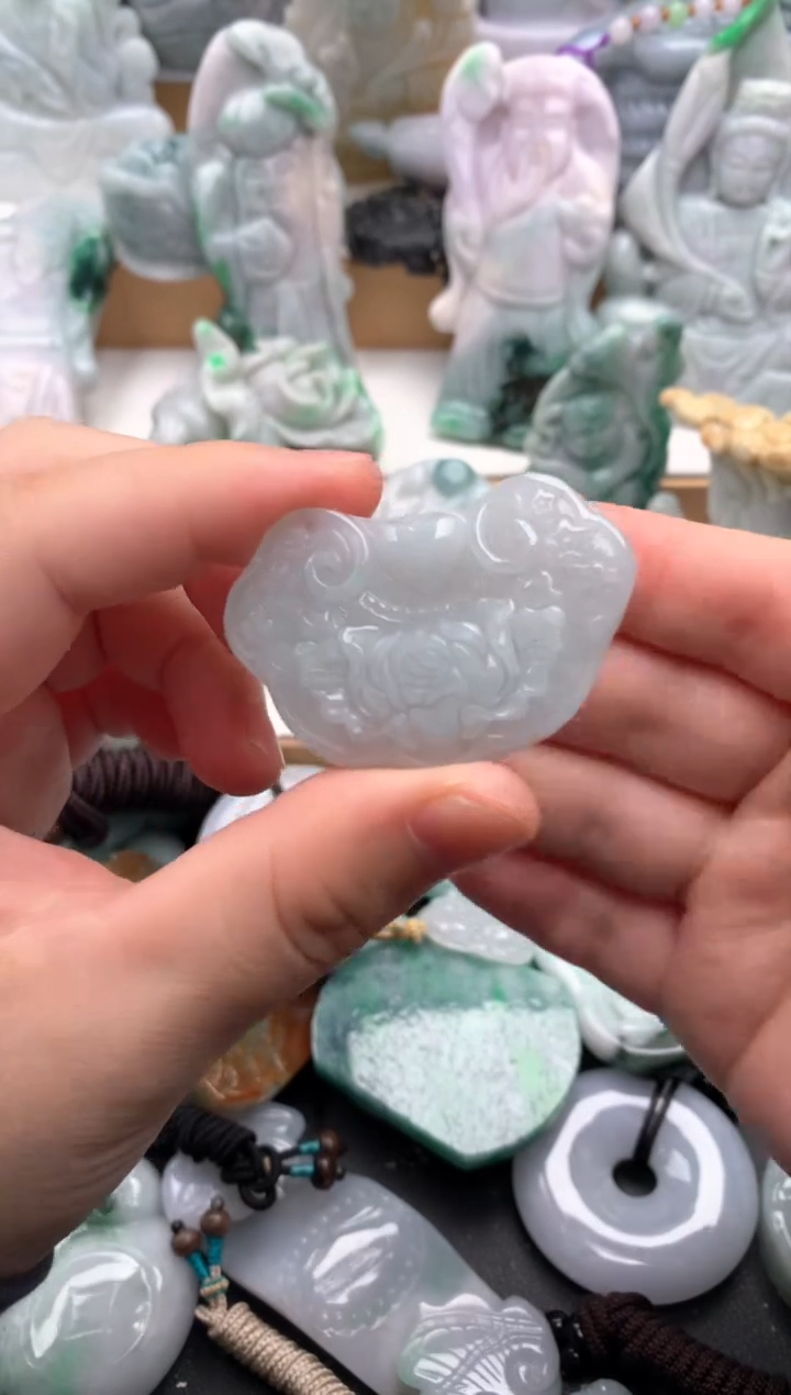 吊坠(不含链)未镶嵌翡翠1