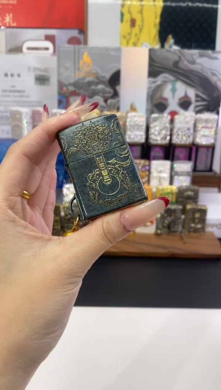 镜面正品ZIPPO黄金万两