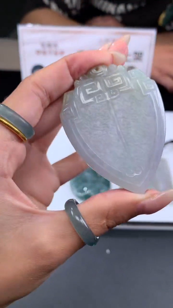 【闪购商品】定制翡翠未镶嵌不退不换CMH1件-A