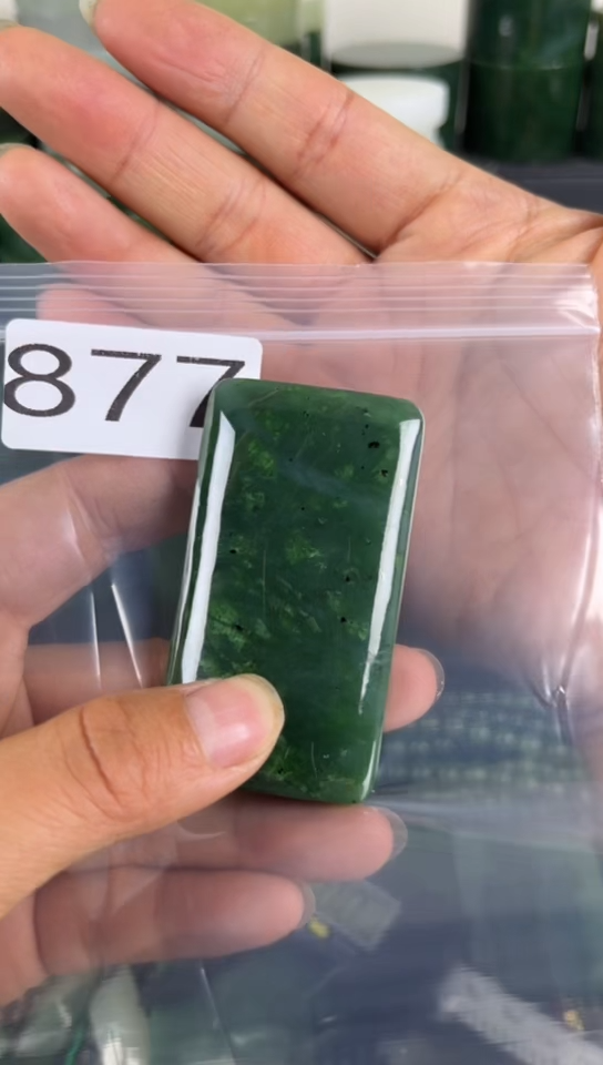 和田玉未镶嵌珠宝半成品牌子