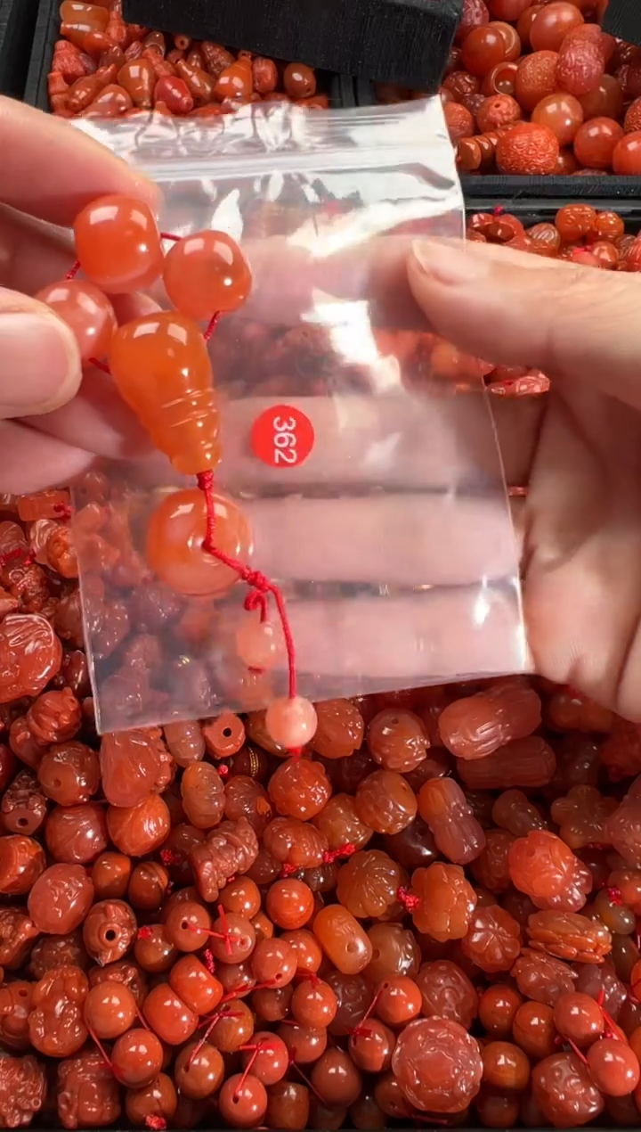 【闪购商品】南红玛瑙颈饰未镶嵌1