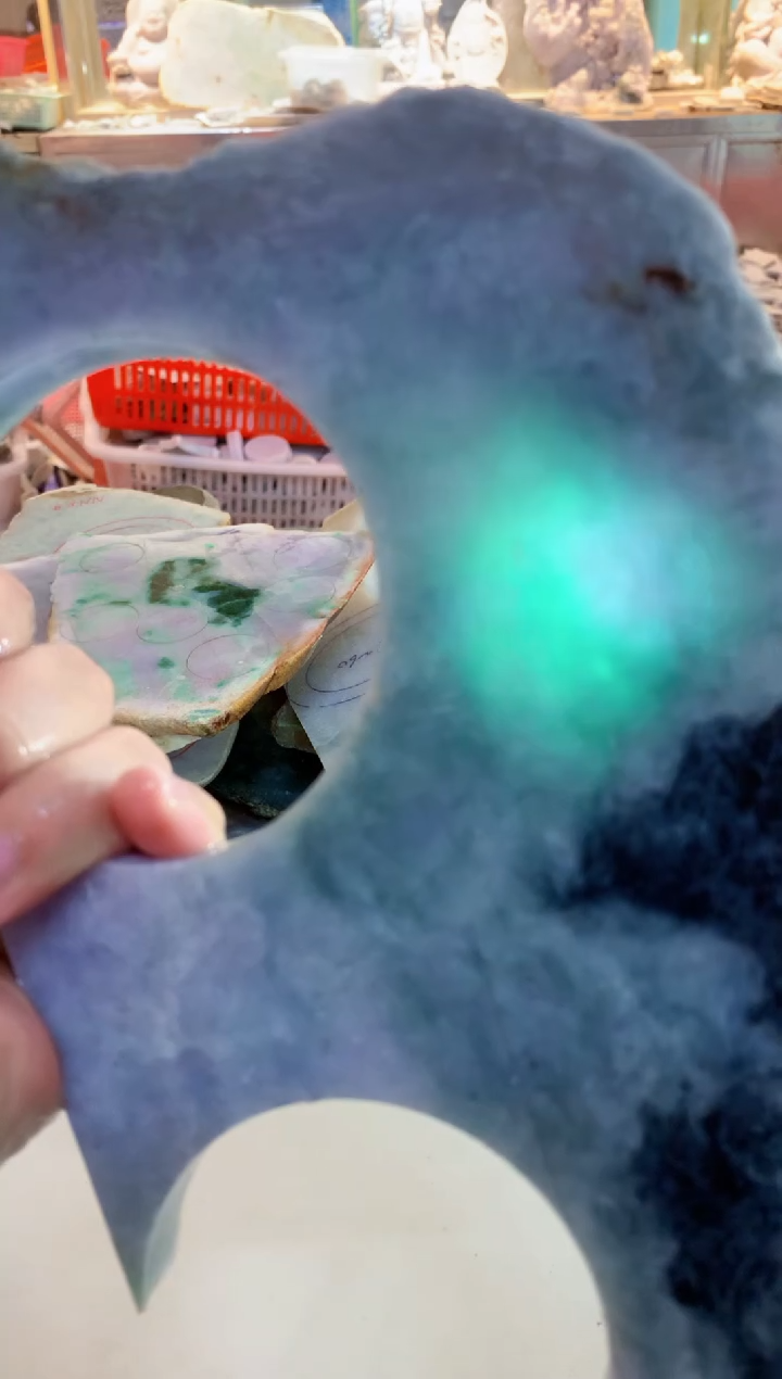 翡翠挂件未镶嵌0朗0翡翠珠宝395