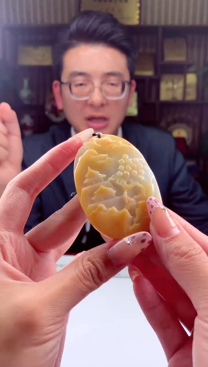 【闪购商品】定制翡翠未镶嵌挂件发货（拍一发一）