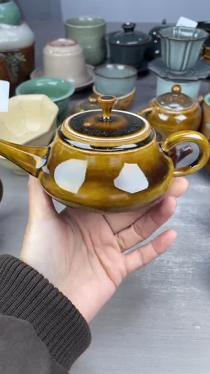 青瓷仓储福利清仓微微暇黄