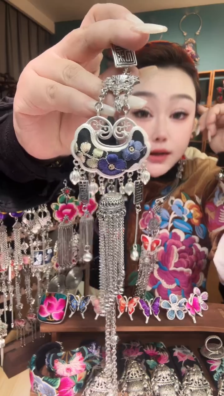 刺绣纯手工民族风刺绣压襟