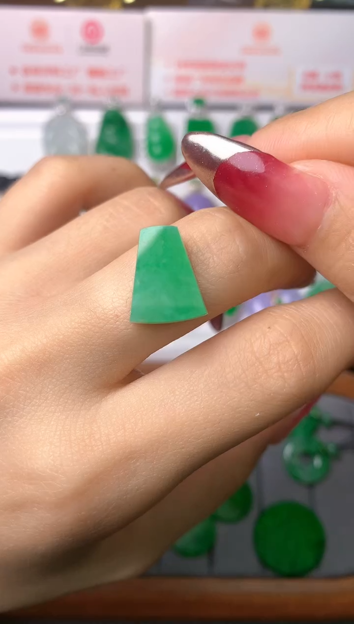 【闪购商品】定制翡翠未镶嵌裸石（镶嵌定制）