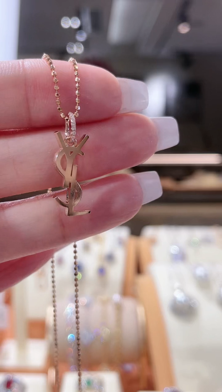 【闪购商品】钻石吊坠(不含链)18K金镶嵌吊坠