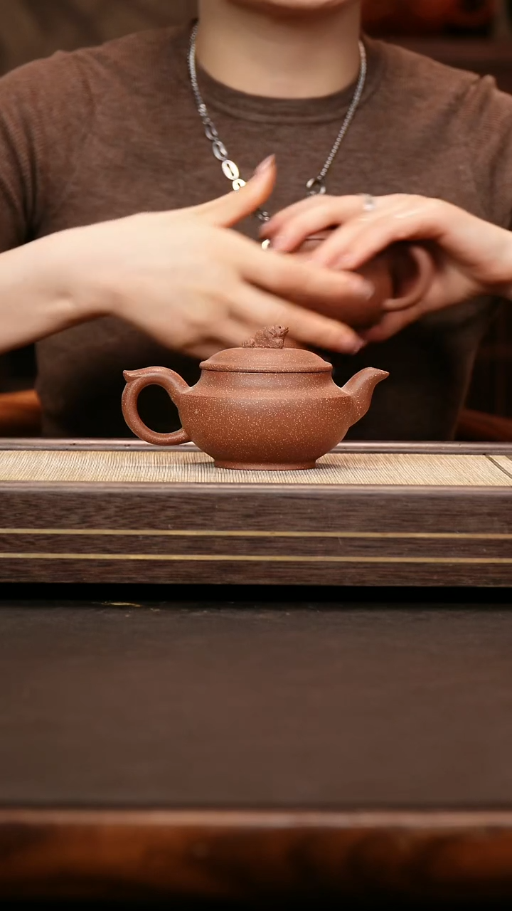 茶壶紫砂沉香泥 三足金蟾 