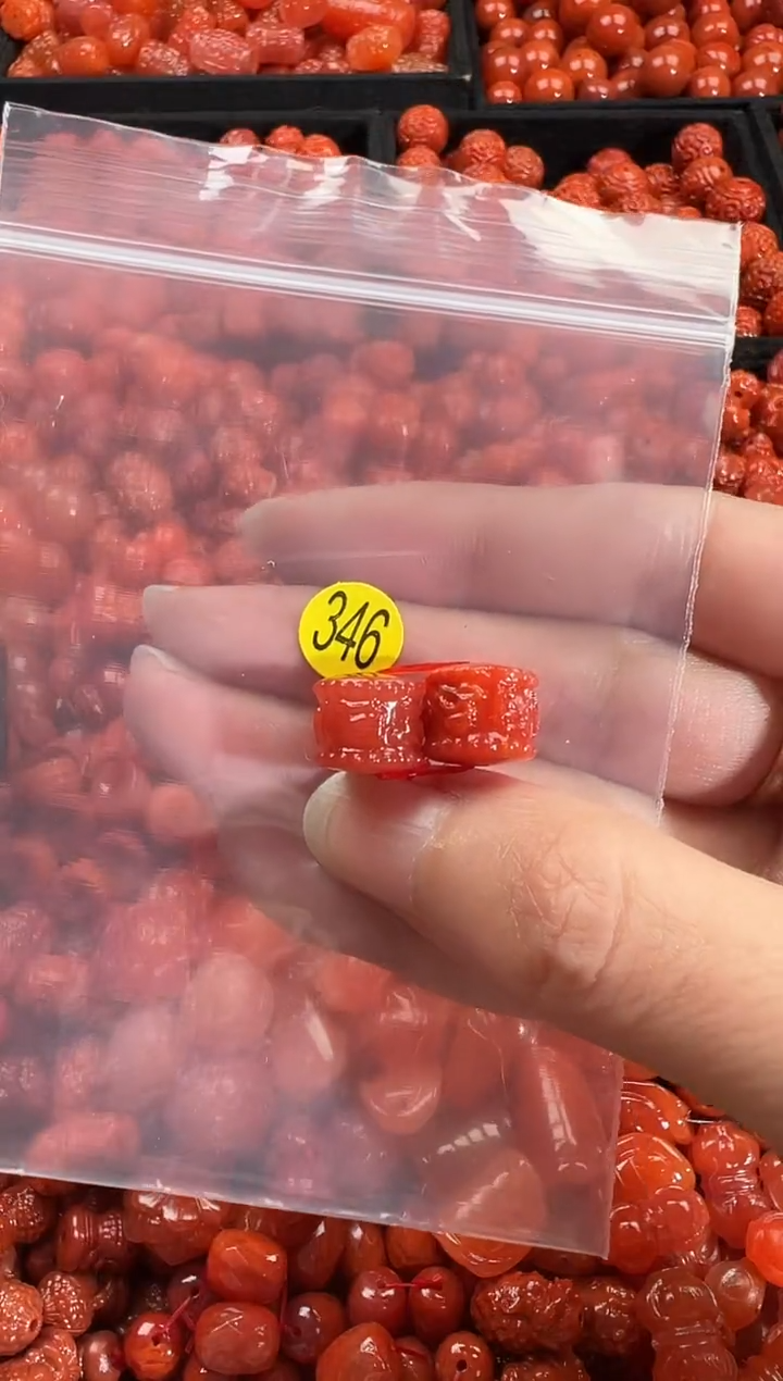 颈饰未镶嵌南红玛瑙1