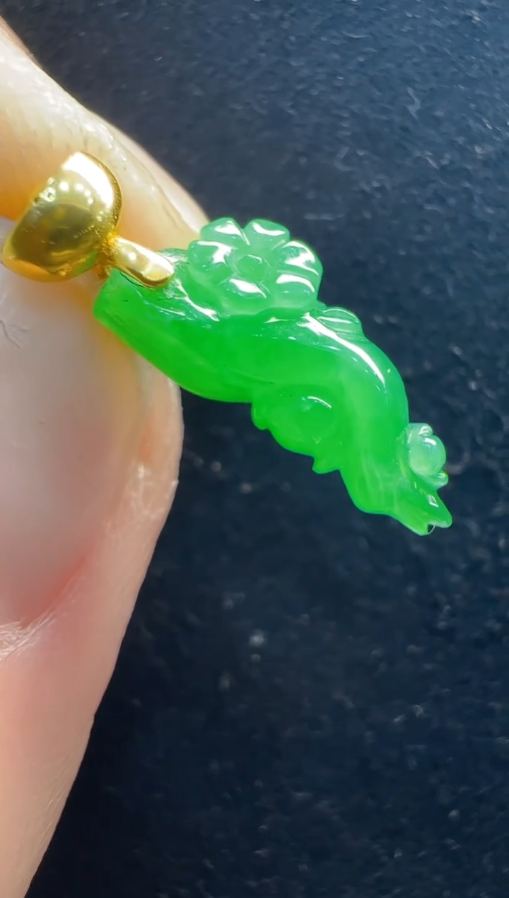 【闪购商品】翡翠吊坠(不含链)18K金镶嵌多样性发货拍一发一