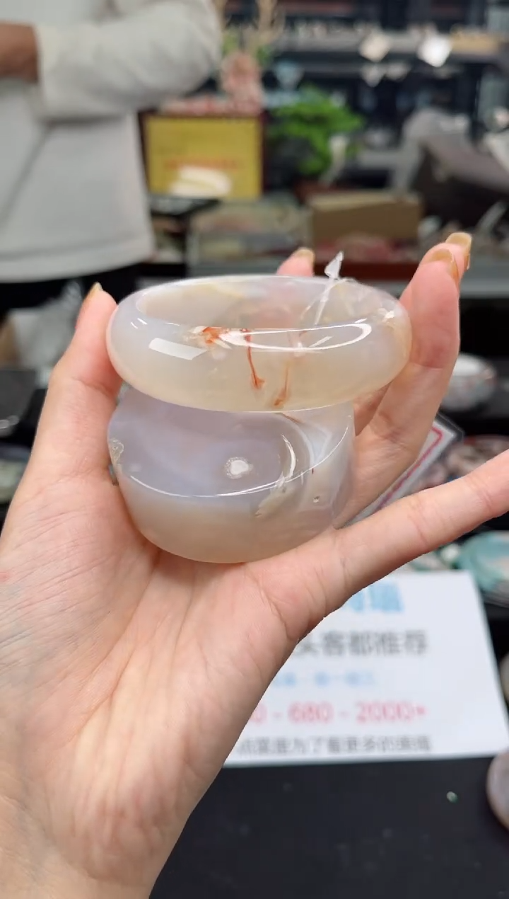 【闪购商品】石英质玉手镯未镶嵌61圈口（赠品镯心）3451121