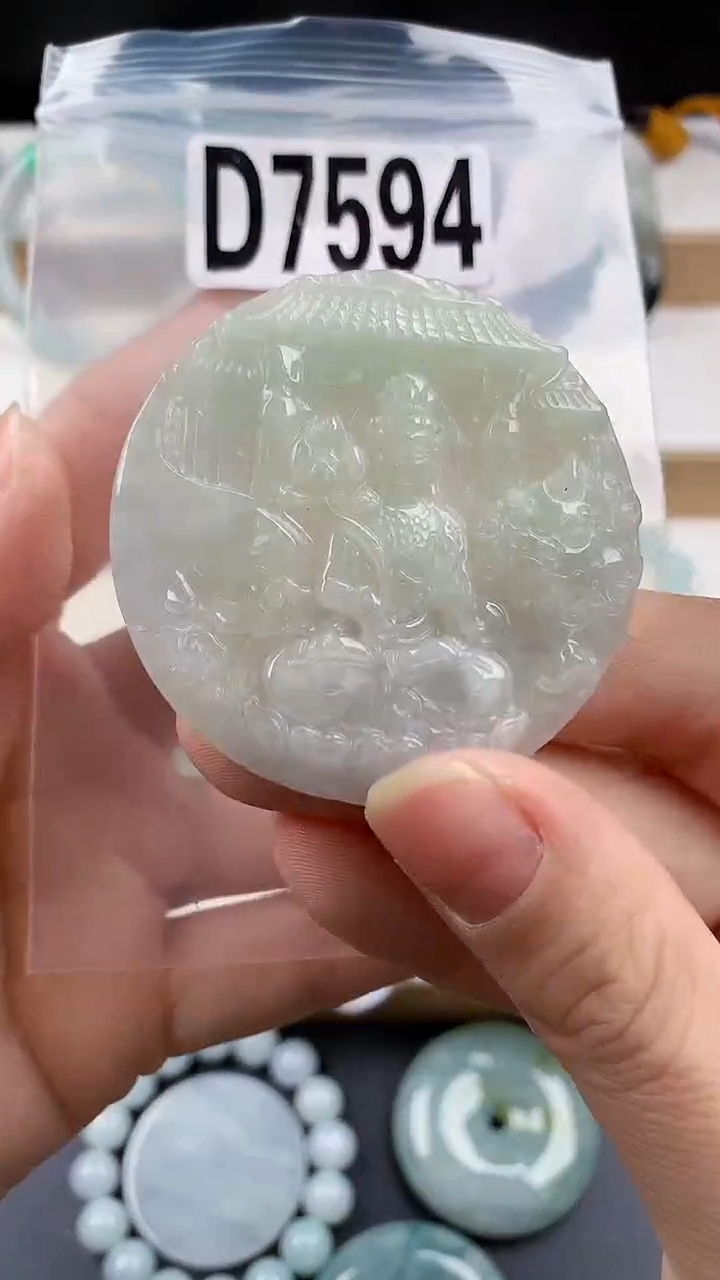 颈饰未镶嵌翡翠天然翡翠吊坠挂件